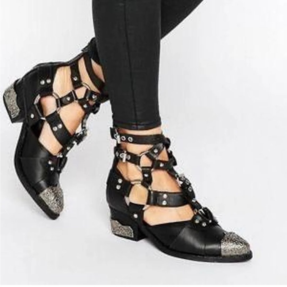 Jeffrey Campbell Temeku harness Black and Silver Ankle Booties Straps Western